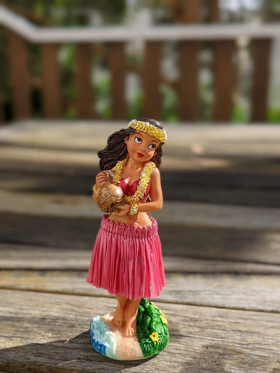 Dashboard Hula Doll: Hand Painted, Natural Skirt - Car Decor