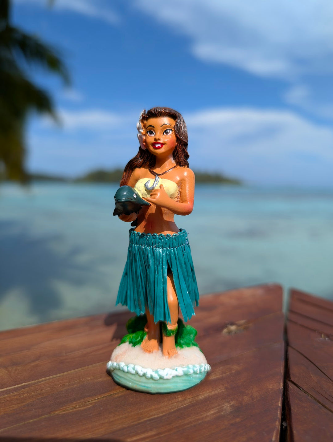 Hula Girl Dashboard Doll (4.3") with Dolphin Charm | Spring Action Hawaiian Car Decor