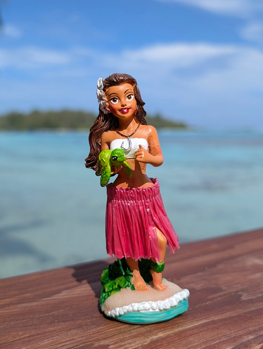 Hula Girl Dashboard Doll with Honu Turtle Charm | Spring Action Tropical Car Accessory