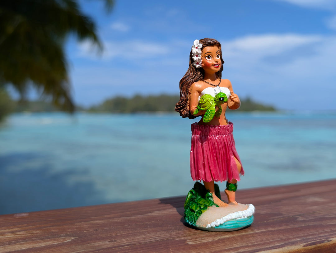Hula Girl Dashboard Doll with Honu Turtle Charm | Spring Action Tropical Car Accessory
