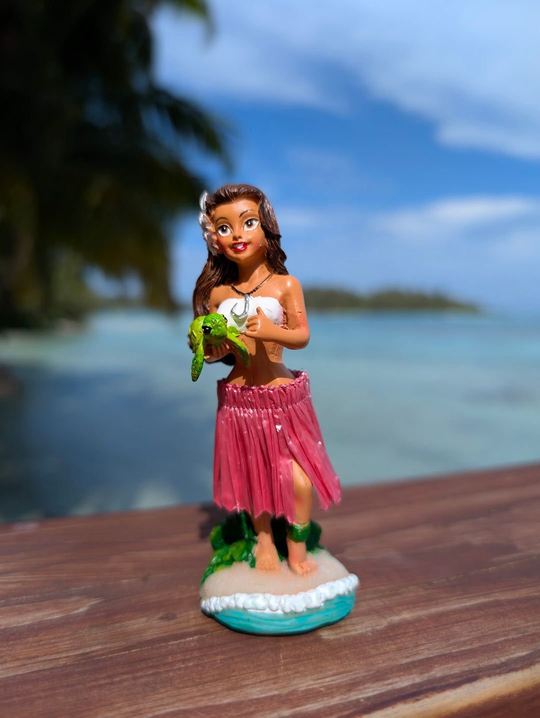 Hula Girl Dashboard Doll with Honu Turtle Charm | Spring Action Tropical Car Accessory