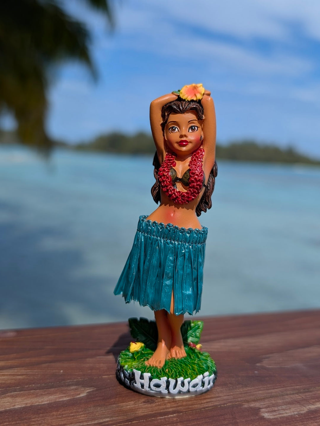 Hawaiian Dashboard Hula Doll (4.3") | Spring Action Calming Tropical Car Accessory