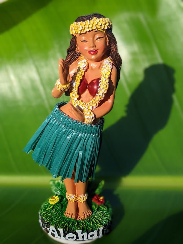 Hawaiian Dashboard Doll