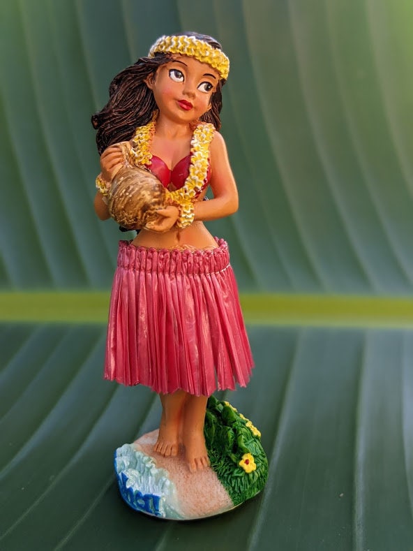 Hawaiian Dashboard Doll