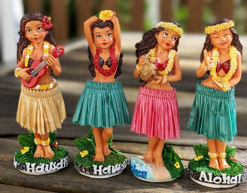 Hawaiian Dashboard Doll